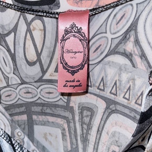 HoneyMe blouse - Picture 2 of 4